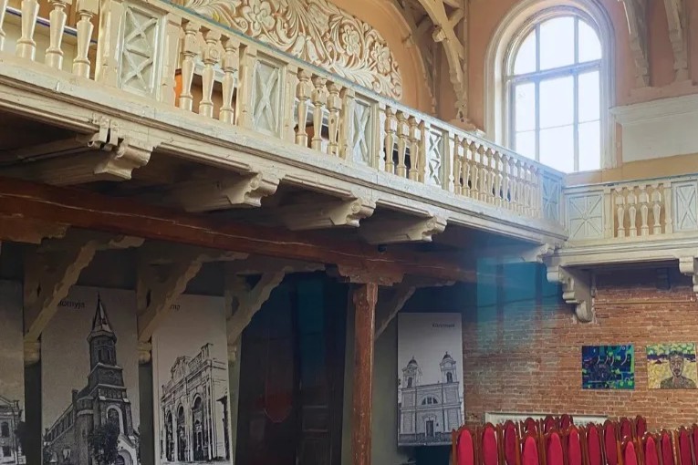 Концертна зала Коломийської філармонії імені Олександра Козаренка