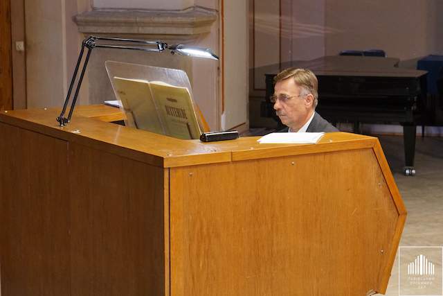 «Уявіть собі своє життя без музики. Можете? Ото ж бо!»