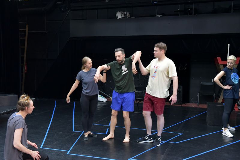 В Національній опереті України покажуть виставу як сучасну рефлексію на виклики воєнного часу
